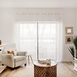 Soft Living With Balcony * Κασκαΐς
