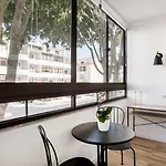 Soft Living With Balcony Cascais