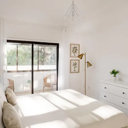 Soft Living With Balcony * Cascais