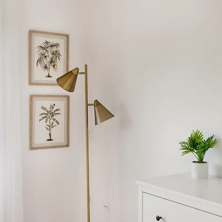 Soft Living With Balcony Cascais