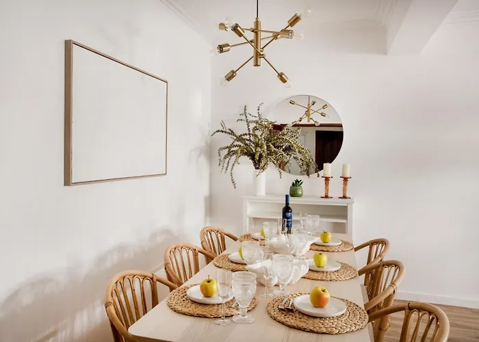 Soft Living With Balcony Cascais