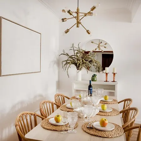 Soft Living With Balcony Cascais